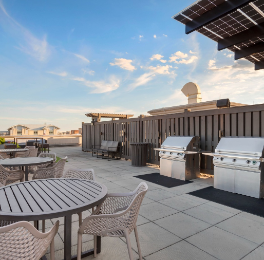 Furnished 1-bed in Mount Vernon Triangle, DC